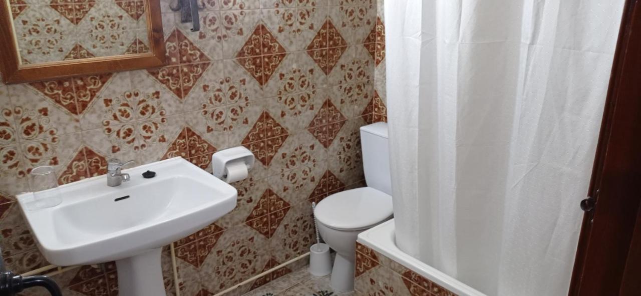 Bargas Hostal Gran Capitan מראה חיצוני תמונה